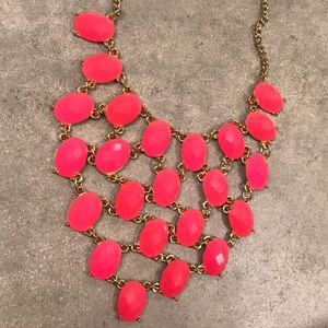 Chunky necklace.